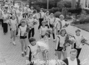 F5315 Avondvierdaagse dames Vorden 1982